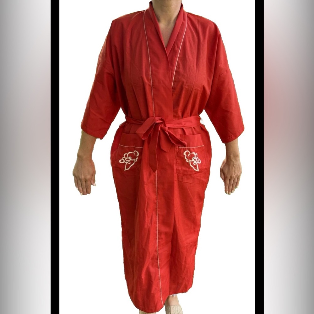 Plum Blossoms Red Hand Embroidered Guangdong China Robe Size M